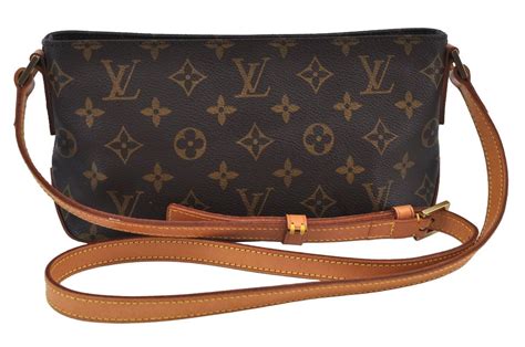 Authentic Louis Vuitton Monogram Trotteur M51240 ShoulderBag 